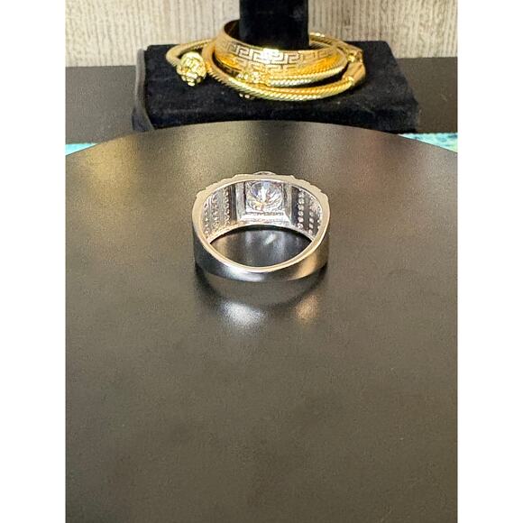 Sz. 10 - 2CTW Moissanite Silver Ring w/ GRA Cert. - Picture 5 of 6